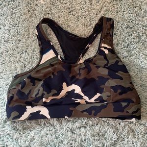 Soulcycle Camo Print Size 8 Sports Bra